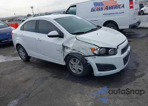 2016 Chevrolet Sonic Lt Auto из США, поврежденный, VIN 1G1JC5SH0G4121926